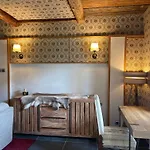 Hotel Veveří 2*