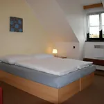 Veveří 2* Veverska Bityska