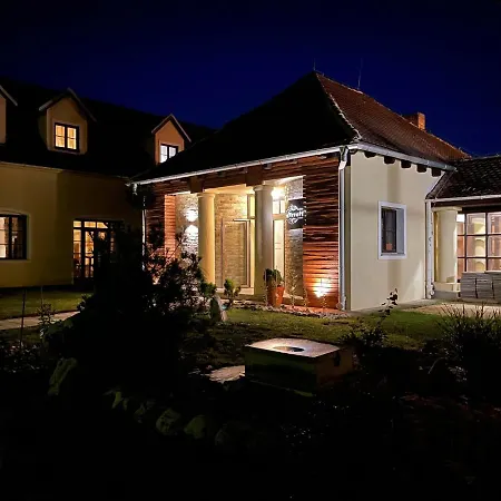 Veveří 2* Veverska Bityska