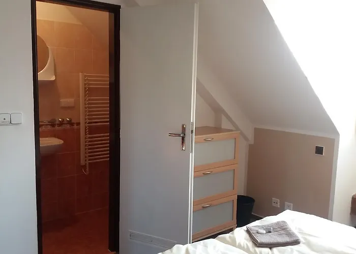 Hotell Veveri 2*